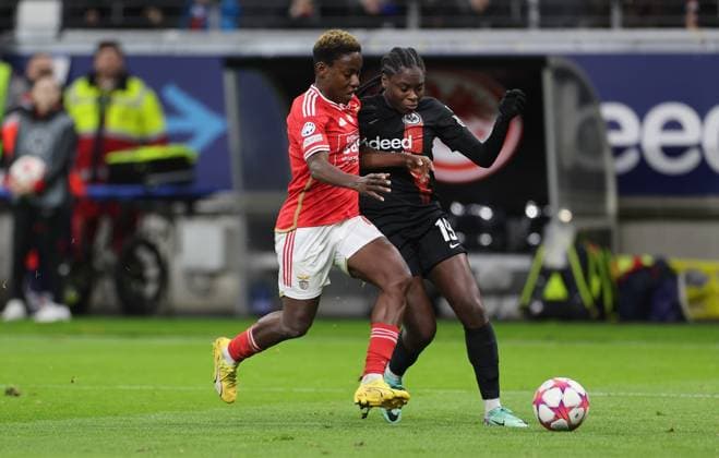 21 12 2023, Football Women UEFA Womens Champions League UWCL, Eintracht Frankfurt SL Benfica Lisbon, emonline, emspor, v l , Christy Ucheibe SL Benfica Lisbon , Nicola Anyomi Eintracht Frankfurt DFL DFB REGULATIONS PROHIBIT ANY USE OF PHOTOGRAPHS AS IMAGE SEQUENCES AND OR QUASI VIDEO xdcx Copyright: HMBxMedia