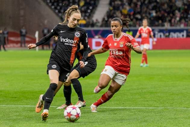 UWCL Eintracht Frankfurt Benfica Lisbon, Deutsche Bank Park, Frankfurt, 21 12 2023 Sophia Kleinherne Eintracht Frankfurt 4 Marie Yasmine Alidou Benfica Lisbon 2 , Eintracht Frankfurt Benfica Lisbon, Frankfurt, Deutsche Bank Park, 21 12 2023 Copyright: xBEAUTIFULxSPORTS Gawlikx