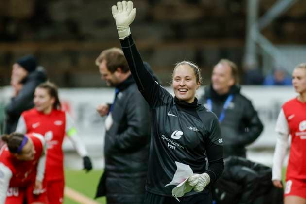 Fu?ball, Frauen, CL, SK Brann Bergen - Olympique Lyon Fotball Champions League kvinner, Brann - Lyon Bergen 20231221. Branns malvakt Aurora Mikalsen etter 2-2 i kampen i gruppespillet i Champions League mellom Brann og Lyon pa Asane Arena. Foto: Paul S. Amundsen NTB Bergen Norge EDITORIAL USE ONLY. RESTRICTED USE FOR BETTING COMPANIES Ref:_SPODhwhMemJvN0.jpg  Copyright: xPaulxS.xAmundsenx xNTBx