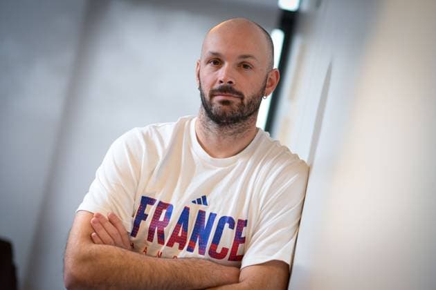 VINCENT GERARD poses for a portrait at Maison du handball on December 22, 2023 in Creteil, France. ( Photo by federico pestellini panoramic ) - HANDBALL : Conference de presse FFHandball - Creteil - 22 12 2023 FedericoPestellini Panoramic 