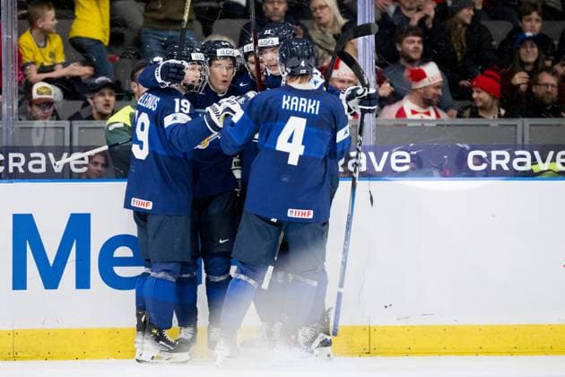 231226 Aleksanteri Kaskimaki of Finland celebrates the 1 2 goal during the 2024 IIHF World Junior Championship game between Finland and Canada on December 26, 2023 in Gothenburg Photo Carl Sandin BILDBYRAN kod CS CS0473 ishockey ice hockey jvm junior vm u20 2024 iihf world junior championship world juniors finland canada canada 1 bbeng bbauto jubel  Copyright: CARLxSANDIN BB231226CS057