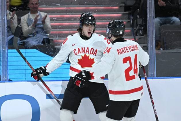 GOTHENBURG, SWEDEN 20231227 Canada s 28 Conor Geekie cheers after scoring 0 1 with team mate Canada s Denton Metychuk during the IIHF World Junior Championship group A ice hockey match between Latvia and Canada at Scandinavium in Gothenburg, Sweden December 27, 2023 GOTHENBURG SWEDEN x9200x  Copyright: xBjörnxLarssonxRosvall TT TTx IIHF World Junior Championship 23-24 Latvia-Canada