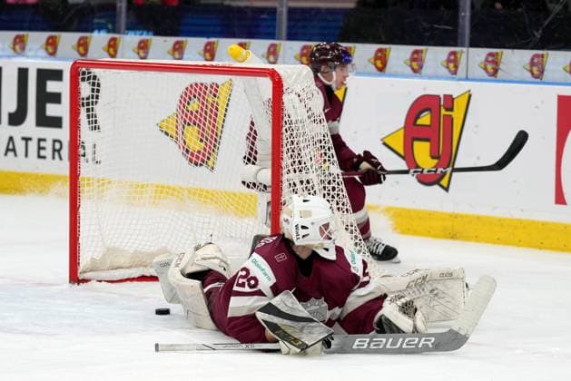 December 27, 2023, GOTHENBURG, SWEDEN: Latvia goaltender Linards Feldbergs (29) lays on the ice after being scored on by Canada s Macklin Celebrini, not shown, during second period preliminary round hockey action at the IIHF World Junior Hockey Championship in Gothenburg, Sweden, Wednesday, Dec. 27, 2023. Canada News - December 27, 2023 - ZUMAc35_ 20231227_zaf_c35_016 Copyright: xChristinnexMuschix