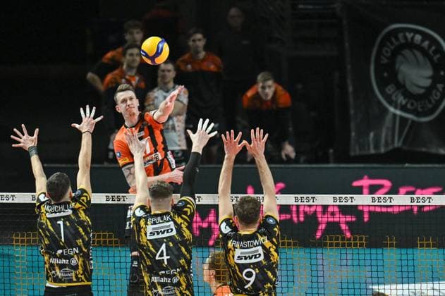 Berlin, Germany 30 December 2023 1 VBL 2023 2024 Berlin Recycling Volleys vs SWD powervolleys Düren In the picture Marek Sotola BR Volleys hits over the Düren block from left Dimitrios Mouchlias SWD powervolleys Düren , Petr Spulak SWD powervolleys Düren , Marcin Ernastowicz SWD powervolleys Düren Copyright: xFotostandx xReuhlx