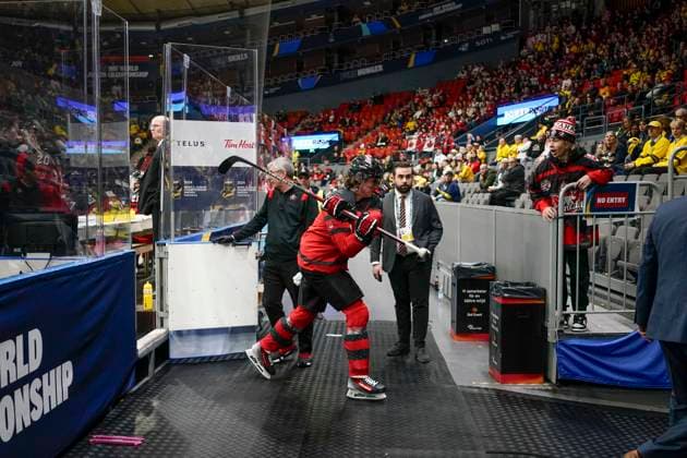 Canadas Conor Geekie gets a penalty and leaves the ice during the IIHF World Junior Championship group A ice hockey match between Canada and Germany at Scandinavium in Gothenburg, Sweden December 31, 2023 Gothenburg Sweden x9200x  Copyright: xAdamxIhse TTx IIHF World Junior Championship 23-24 Canada-Germany
