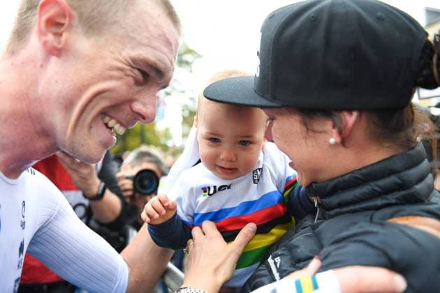 2019 UCI Road World Championships Picture by Simon Wilkinson SWpix.com - 25 09 2019 - Cycling - 2019 UCI Road World Championships - Men s Elite Individual Time Trial - Harrogate, Yorkshire, England - Australia s Rohan Dennis and wife Melissa Copyright: x xSWpix.comx(t axPhotographyxHubxLtd)xSimonxWilkinson SWpix.comx