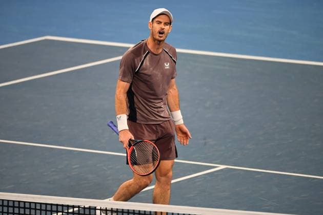TENNIS BRISBANE INTERNATIONAL, Andy Murray in action against Grigor Dimitrov during their round one match on Day 2 of the 2024 Brisbane International at the Queensland Tennis Centre in Brisbane, Monday, January 1, 2024. NO ARCHIVING, EDITORIAL USE ONLY, NO USE IN BOOKS WITHOUT CONSENT BRISBANE QUEENSLAND AUSTRALIA  Copyright: xJONOxSEARLEx 20240101001883911510