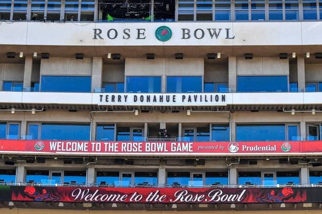 January 1, 2024 Pasadena, CA.Over Views of the Rose Bow Stadium before the 110th Rose Bowl CFP National Semi Final College football game between the Alabama Crimson Tide and the Michigan Wolverines at the Rose Bowl on January 01, 2024 in Pasadena, California..Mandatory Photo Credit: Cal Media Pasadena United States of America - ZUMAc04_ 20240101_zma_c04_155 Copyright: xLouisxLopezx