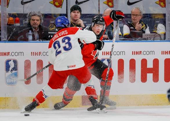 GOTHENBURG, SWEDEN 20240102 Czechia s Tomas Galvas L and Canada s Jordan Dumais in action during the IIHF World Junior Championship ice hockey quarter final match between Canada and Czech Republic at Scandinavium in Gothenburg, Sweden January 2, 2024 GOTHENBURG SWEDEN x9200x  Copyright: xAdamxIhse TTx IIHF World Junior Championship 23-24 Canada - Czech Republic