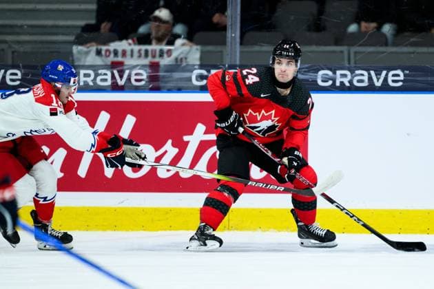 240102 Matej Mastalirsky of Czech Republic and Denton Mateychuk of Canada during the 2024 IIHF World Junior Championship quarter final between Canada and Czech Republic on January 2, 2024 in Gothenburg Photo Jesper Zerman BILDBYRAN kod JZ JZ0479 ishockey ice hockey jvm junior vm u20 2024 iihf world junior championship world juniors canada canada czech republic bbeng  Copyright: JESPERxZERMAN BB240102JZ099