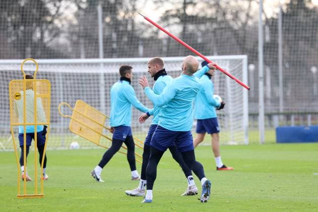 DEU, DFL, 2 FBL Hertha BSC, Training, 03 01 2024, Sportforum, Berlin, DEU, DFL, 2 FBL Hertha BSC, Training, in the picture Javelin thrower Toni Leistner Hertha BSC Berlin 37 , Marton Dardai Hertha BSC Berlin 31 DFL regulations prohibit any use of Photographs as image sequences and or quasi video Foto Juergen Engler nordphoto GmbH nordphotoxGmbHx xEngler nph00076