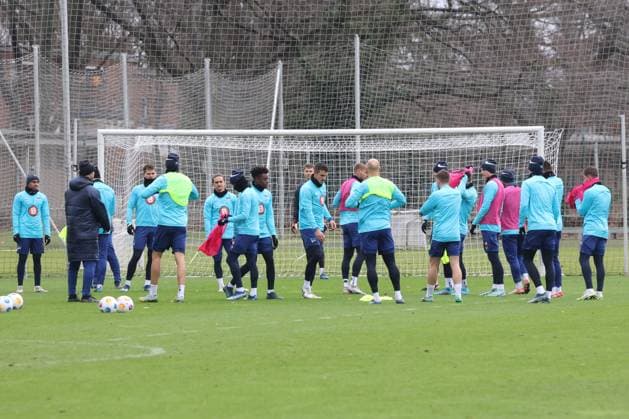 DEU, DFL, 2 FBL Hertha BSC, Training, 04 01 2024, Sportforum, Berlin, DEU, DFL, 2 FBL Hertha BSC, Training, im Bild Hertha Spielerkreis DFL regulations prohibit any use of Photographs as image sequences and or quasi video Foto Juergen Engler nordphoto GmbH nordphotoxGmbHx xEngler nph00076