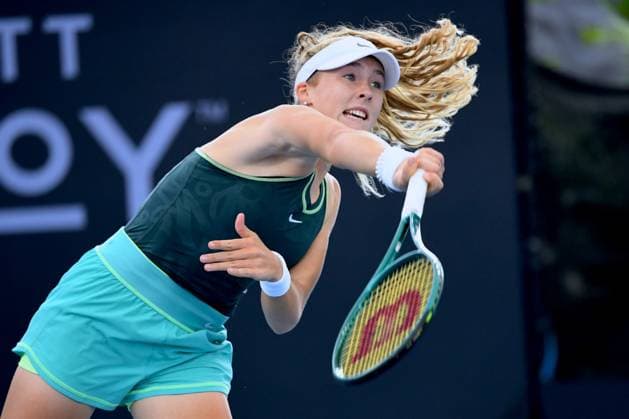 TENNIS BRISBANE INTERNATIONAL, Mirra Andreeva of Russia in action against Linda Noskova of the Czech Republic during their quarter-final match on Day 6 of the 2024 Brisbane International at the Queensland Tennis Centre in Brisbane, Friday, January 5, 2024. ( NO ARCHIVING, EDITORIAL USE ONLY, NO USE IN BOOKS WITHOUT CONSENT BRISBANE QUEENSLAND AUSTRALIA  Copyright: xJONOxSEARLEx 20240105001885098612