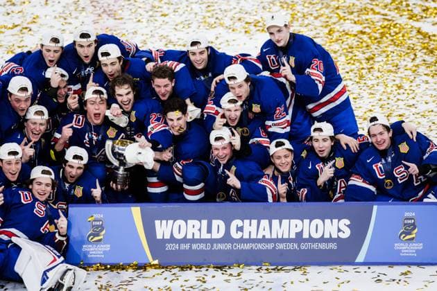 Sport Themen der Woche KW01 Sport Bilder des Tages Eishockey, Junioren WM, Finale, USA ist Weltmeister 240105 Players of USA celebrate after the 2024 IIHF World Junior Championship final between USA and Sweden on January 5, 2024 in Gothenburg. Photo: Michael Erichsen BILDBYRAN COP 89 DS0365 ishockey Ice hockey, Eishockey jvm junior-vm u20 2024 iihf world junior championship world juniors usa sverige sweden bbeng jubel *** 240105 Players of USA celebrate after the 2024 IIHF World Junior Championship final between USA and Sweden on January 5, 2024 in Gothenburg Photo Michael Erichsen BILDBYRAN COP 89 DS0365 ishockey ice hockey jvm junior vm u20 2024 iihf world junior championship world juniors usa sverige sweden bbeng jubel  Copyright: MICHAELxERICHSEN BB240105MI159