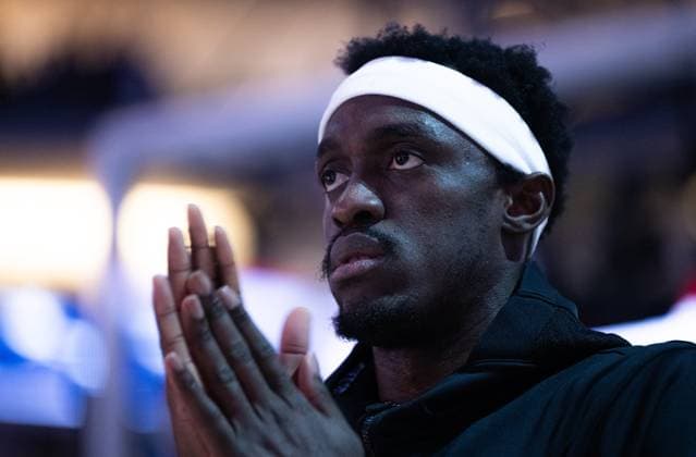 January 5, 2024, Sacramento, CA, USA: Toronto Raptors forward Pascal Siakam (43) listens to the national anthem during an NBA, Basketball Herren, USA game at Golden 1 Center on Friday, Jan. 5, 2024. Sacramento USA - ZUMAj89_ 20240105_zaf_j89_001 Copyright: xPaulxKitagakixJr.x