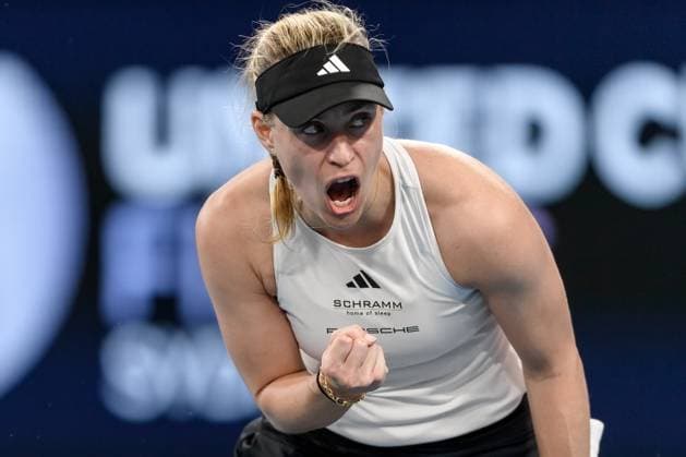 Sport Themen der Woche KW01 Sport Bilder des Tages TENNIS UNITED CUP SYDNEY, Angelique Kerber of Germany reacts in the second set against Ajla Tomljanovic of Australia during their Semi-Final match of the 2024 United Cup at Ken Rosewall Arena in Sydney, Saturday, January 6, 2024. ( NO ARCHIVING, EDITORIAL USE ONLY, NO USE IN BOOKS WITHOUT CONSENT SYDNEY NEW SOUTH WALES AUSTRALIA  Copyright: xSTEVENxMARKHAMx 20240106001885463721