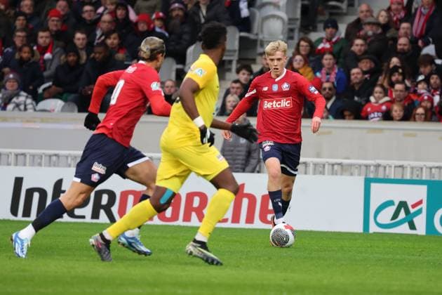 Fußball, Coupe de France, OSC Lille - Golden Lion St. Joseph Hakon HARALDSSON (LOSC Lille) lors du match LOSC vs GOLDEN LION SAINT-JOSEPH, Coupe de France 32e de finale, Decathlon Arena stade Pierre Mauroy, le 6 janvier 2024 FOOTBALL : LOSC vs GOLDEN LION SAINT-JOSEPH - COUPE DE FRANCE - 06 01 2024 LaurentSanson Panoramic 