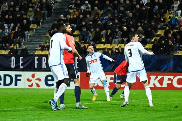 Football, Coupe de France, Avoine OCC - Racing Strasbourg -