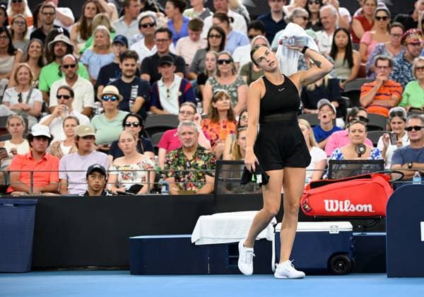 TENNIS BRISBANE INTERNATIONAL, Aryna Sabalenka of Belarus leaves the court after losing the first set against Elena Rybakina of Kazakhstan during the women?s Final on Day 8 of the 2024 Brisbane International at the Queensland Tennis Centre in Brisbane, Sunday, January 7, 2024. ( NO ARCHIVING, EDITORIAL USE ONLY, NO USE IN BOOKS WITHOUT CONSENT BRISBANE QUEENSLAND AUSTRALIA  Copyright: xDARRENxENGLANDx 20240107001885847914