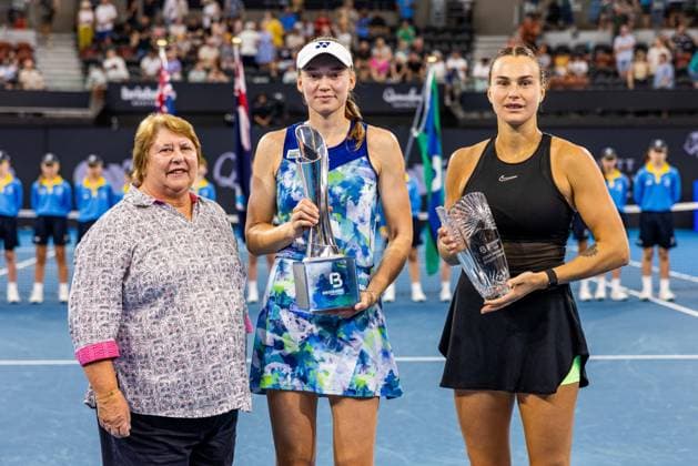 ELENA RYBAKINA and Aryna Sabalenka trophy presentation Womens Final Brisbane international 7th January 2024 Brisbane International Tennis Tournament, Day Eight, Queensland Tennis Centre, Brisbane, Australia - 07 Jan 2024  Copyright: xBenxSymons Shutterstockx 14286931bz