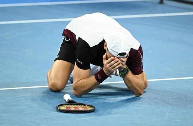 TENNIS BRISBANE INTERNATIONAL, Grigor Dimitrov of Bulgaria celebrates winning against Holger Rune of Denmark during the men?s Final on Day 8 of the 2024 Brisbane International at the Queensland Tennis Centre in Brisbane, Sunday, January 7, 2024. ( NO ARCHIVING, EDITORIAL USE ONLY, NO USE IN BOOKS WITHOUT CONSENT BRISBANE QUEENSLAND AUSTRALIA  Copyright: xDARRENxENGLANDx 20240107001885878103