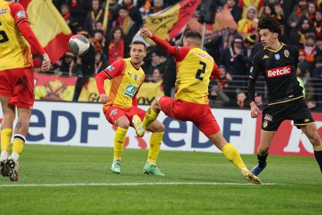 Ruben AGUILAR (RC Lens) lors du match de Coupe de France entre le RC Lens et Monaco, stade Bollaert-Delelis, le 7 janvier 2024 FOOTBALL : RC LENS vs MONACO - COUPE DE FRANCE - 07 01 2024 LaurentSanson Panoramic 