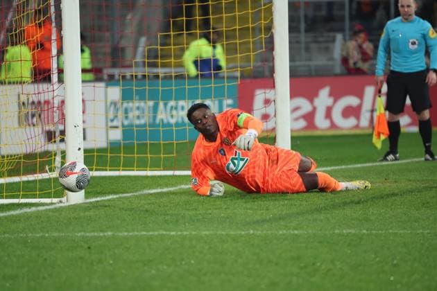 Brice SAMBA (RC Lens) lors du match de Coupe de France entre le RC Lens et Monaco, stade Bollaert-Delelis, le 7 janvier 2024 FOOTBALL : RC LENS vs MONACO - COUPE DE FRANCE - 07 01 2024 LaurentSanson Panoramic 