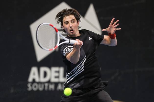 TENNIS ADELAIDE INTERNATIONAL, Alexander Chevchenko in action against Thomas Martin Etcheverry (ARG) during their round 1 match of the 2024 Adelaide International at Memorial Drive Tennis Centre in Adelaide, Monday, January 8, 2024. ( NO ARCHIVING, EDITORIAL USE ONLY, NO USE IN BOOKS WITHOUT CONSENT ADELAIDE SOUTH AUSTRALIA AUSTRALIA  Copyright: xMATTxTURNERx 20240108001886358234