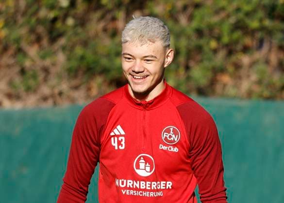 08 01 2024 Soccer 2 Soccer Bundesliga Season 2023 2024 1 FC Nuremberg FCN Club Training Camp Winter Winter Training Camp Marbella Spain Sports Photo Zink DaMa xdaxmax Jannik Hofmann 43, 1 FC Nuremberg FCN laughs laughs laughs joy