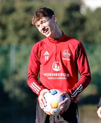 08 01 2024 Soccer 2 Soccer Bundesliga Season 2023 2024 1 FC Nuremberg FCN Club Training Camp Winter Winter Training Camp Marbella Spain Sports Photo Zink DaMa xdaxmax Benjamin Goller 14, 1 FC Nuremberg FCN laughs laughter rejoices joy