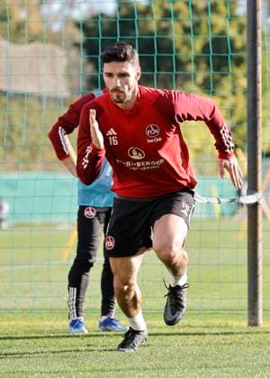 08 01 2024 Soccer 2 Soccer Bundesliga Season 2023 2024 1 FC Nuremberg FCN Club Training Camp Winter Winter Training Camp Marbella Spain Sportfoto Zink DaMa xdaxmax Christopher Schindler 16, 1 FC Nuremberg FCN warms up