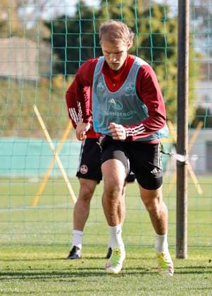 08 01 2024 Soccer 2 Soccer Bundesliga Season 2023 2024 1 FC Nürnberg FCN Club Training Camp Winter Winter Training Camp Marbella Spain Sports Photo Zink DaMa xdaxmax Sebastian Andersson Test player Training guest warms up