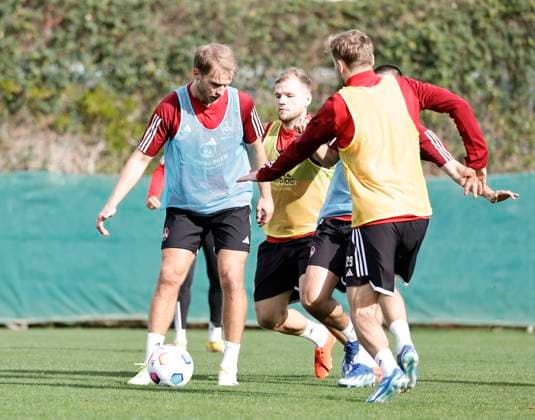 08 01 2024 Soccer 2 Soccer Bundesliga Season 2023 2024 1 FC Nürnberg FCN Club Training Camp Winter Winter Training Camp Marbella Spain Sportfoto Zink DaMa xdaxmax Sebastian Andersson Test Player Training Guest Johannes Geis 5, 1 FC Nürnberg FCN Jens Castrop 17, 1 FC Nürnberg FCN Tim Handwerker 29, 1 FC Nürnberg FCN