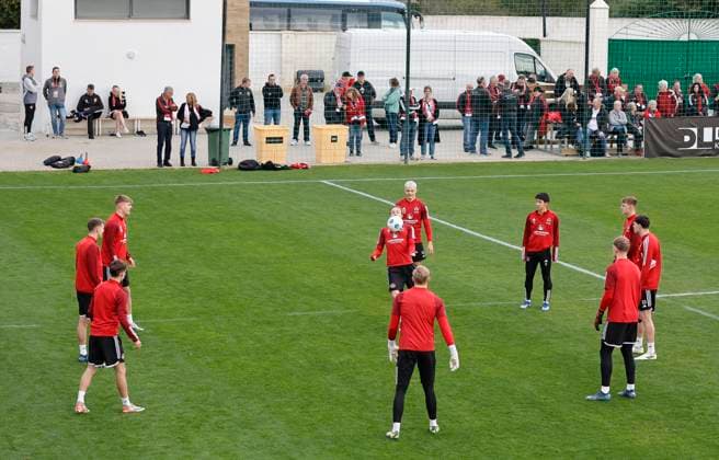 08 01 2024 Soccer 2 Soccer Bundesliga Season 2023 2024 1 FC Nürnberg FCN Club Training Camp Winter Winter Training Camp Marbella Spain Sport Photo Zink DaMa xdaxmax Team Team of FCN warms up Background Clubfan Clubfans FCN Fans Fans Fans