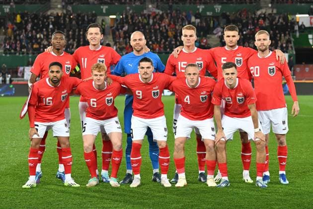 Vienna, Ernst Happel Stadion, 21 11 23, GER, Men, Country match, Austria Germany Team photo, Group photo Austria from left top David ALABA Austria , Xaver SCHLAGER Austria , Goalkeeper Alexander SCHLAGER Austria , Philipp LIENHART Austria , Stefan POSCH Oesterreich and Konrad LAIMER Oesterreich from left bottom Phillipp MWENE Oesterreich , Nicolas SEIWALD Oesterreich , Marcel SABITZER Oesterreich , Xaver SCHLAGER Oesterreich and Christoph BAUMGARTNER Oesterreich Only for editorial use UEFA regulations prohibit any use of photographs as image sequences and or quasi video Vienna Oesterreich