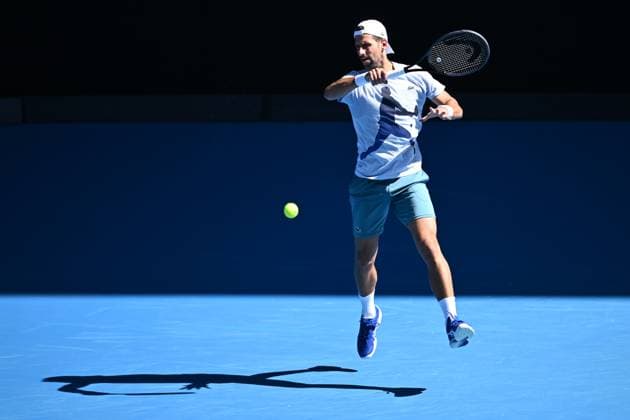 TENNIS AO PRACTICE SESSIONS, Novak Djokovic of Serbia during a practise session ahead of the Australian Open 2024, at Melbourne Park in Melbourne, Tuesday, January 9, 2024. ( NO ARCHIVING, EDITORIAL USE ONLY, NO USE IN BOOKS WITHOUT CONSENT MELBOURNE VICTORIA AUSTRALIA  Copyright: xJOELxCARRETTx 20240109001886760549