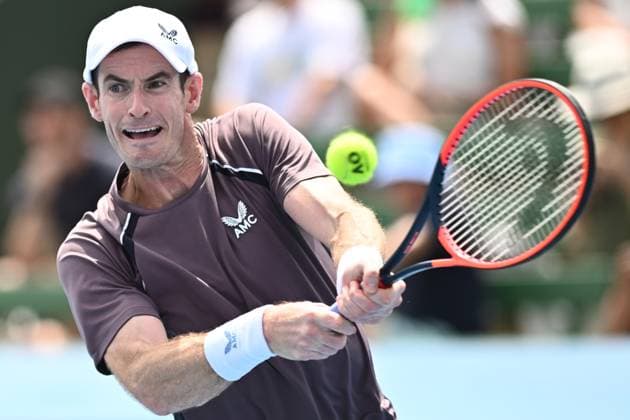 TENNIS KOOYONG CLASSIC, Andy Murray of Great Britain in action against Marin Cilic of Croatia during their match in the 2024 Kooyong Classic at the Kooyong Lawn Tennis Club in Melbourne, Wednesday, January 10, 2024. ( NO ARCHIVING, EDITORIAL USE ONLY, NO USE IN BOOKS WITHOUT CONSENT MELBOURNE VICTORIA AUSTRALIA  Copyright: xJOELxCARRETTx 20240110001887036619