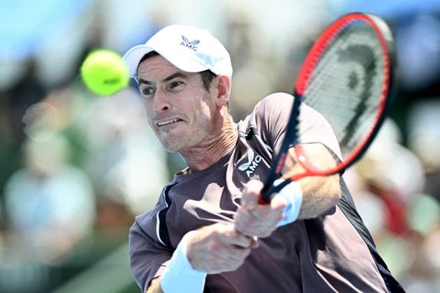 TENNIS KOOYONG CLASSIC, Andy Murray of Great Britain in action against Marin Cilic of Croatia during their match in the 2024 Kooyong Classic at the Kooyong Lawn Tennis Club in Melbourne, Wednesday, January 10, 2024. ( NO ARCHIVING, EDITORIAL USE ONLY, NO USE IN BOOKS WITHOUT CONSENT MELBOURNE VICTORIA AUSTRALIA  Copyright: xJOELxCARRETTx 20240110001887037250