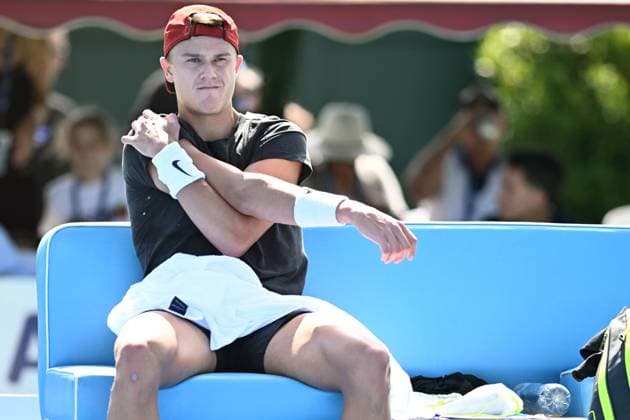 Sport Bilder des Tages TENNIS KOOYONG CLASSIC, Holger Rune of Denmark during a break in play against Karen Khachanov of Russia during their match in the 2024 Kooyong Classic at the Kooyong Lawn Tennis Club in Melbourne, Wednesday, January 10, 2024. ( NO ARCHIVING, EDITORIAL USE ONLY, NO USE IN BOOKS WITHOUT CONSENT MELBOURNE VICTORIA AUSTRALIA  Copyright: xJOELxCARRETTx 20240110001887068113