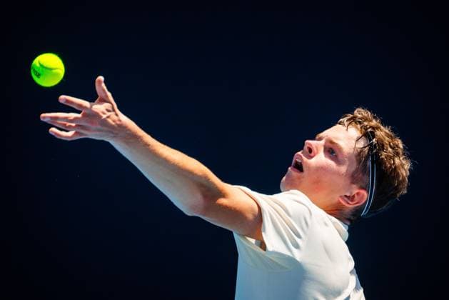 Belgian Alexander Block ATP, Tennis Herren 351) pictured in action at a men s qualifying singles first round game between Belgian Blockx and US Svajda, at the qualifiers of the Australian Open Grand Slam tennis tournament, Wednesday 10 January 2024 in Melbourne Park, Melbourne, Australia. The 2024 edition of the Australian Grand Slam takes place from January 14th to January 28th. PATRICKxHAMILTON  x83728021x