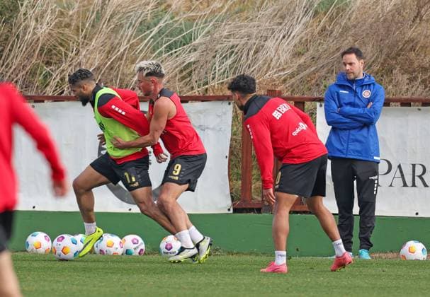 Soccer 2 Bundesliga training camp SV Wehen Wiesbaden 10 01 24, U19 coach Christian Mollocher,