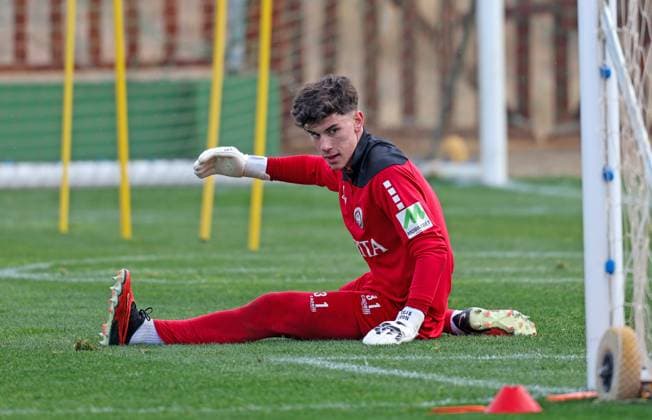 Soccer 2 Bundesliga training camp SV Wehen Wiesbaden 10 01 24, Noah Brdar,