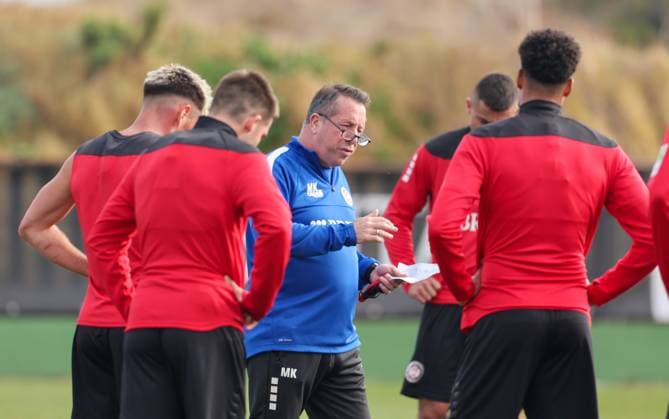 Soccer 2 Bundesliga training camp SV Wehen Wiesbaden 10 01 24, Coach Markus Kauczinski,