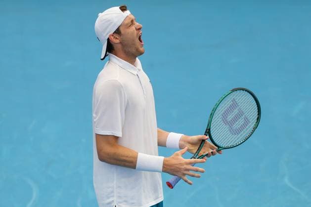 TENNIS ADELAIDE INTERNATIONAL, Nicolas Jarry of Chile in action against Jiri Lehecka of Czechia during their Quarter Final match of the 2024 Adelaide International at Memorial Drive Tennis Centre in Adelaide, Thursday, January 11, 2024. ( NO ARCHIVING, EDITORIAL USE ONLY, NO USE IN BOOKS WITHOUT CONSENT ADELAIDE SOUTH AUSTRALIA AUSTRALIA  Copyright: xMATTxTURNERx 20240111001887421448