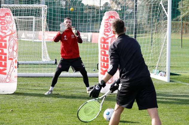 11 01 2024 Soccer 2 Soccer Bundesliga Season 2023 2024 1 FC Nuremberg FCN Club Training Camp Winter Winter Training Camp Marbella Spain Sports Photo Zink DaMa xdaxmax Christian Mathenia 26, 1 FC Nuremberg FCN fends off tennis balls
