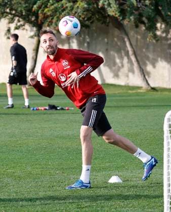 11 01 2024 Soccer 2 Soccer Bundesliga Season 2023 2024 1 FC Nuremberg FCN Club Training Camp Winter Winter Training Camp Marbella Spain Sportfoto Zink DaMa xdaxmax Florian Hübner Huebner 19, 1 FC Nuremberg FCN with header