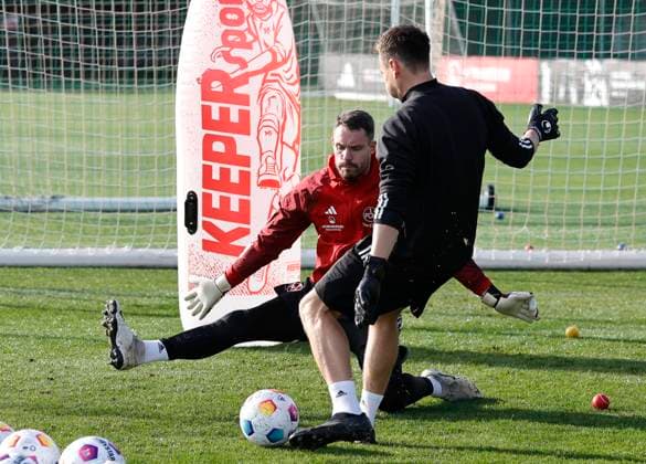11 01 2024 Soccer 2 Soccer Bundesliga Season 2023 2024 1 FC Nürnberg FCN Club Training Camp Winter Winter Training Camp Marbella Spain Sportfoto Zink DaMa xdaxmax Christian Mathenia 26, 1 FC Nürnberg FCN Dennis Neudahm Goalkeeper Coach 1 FC Nürnberg FCN