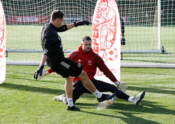 11 01 2024 Soccer 2 Soccer Bundesliga Season 2023 2024 1 FC Nürnberg FCN Club Training Camp Winter Winter Training Camp Marbella Spain Sportfoto Zink DaMa xdaxmax Dennis Neudahm Goalkeeper Coach 1 FC Nürnberg FCN Christian Mathenia 26, 1 FC Nürnberg FCN