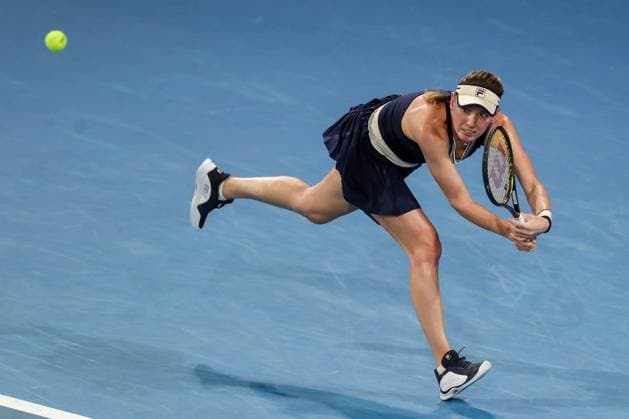 Sport Bilder des Tages TENNIS ADELAIDE INTERNATIONAL, Ekaterina Alexandrova in action against Elena Rybakina of Kazakhstan during their Quarter Final match of the 2024 Adelaide International at Memorial Drive Tennis Centre in Adelaide, Thursday, January 11, 2024. ( NO ARCHIVING, EDITORIAL USE ONLY, NO USE IN BOOKS WITHOUT CONSENT ADELAIDE SOUTH AUSTRALIA AUSTRALIA  Copyright: xMATTxTURNERx 20240111001887501857