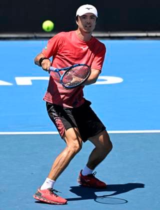 11th January 2024: Auckland, New Zealand: Taro Daniel of Japan plays a shot during his quarter final singles match at the ASB Classic tennis tournament in Auckland, New Zealand.  ActionPlus12596126 AndrewxCornaga
